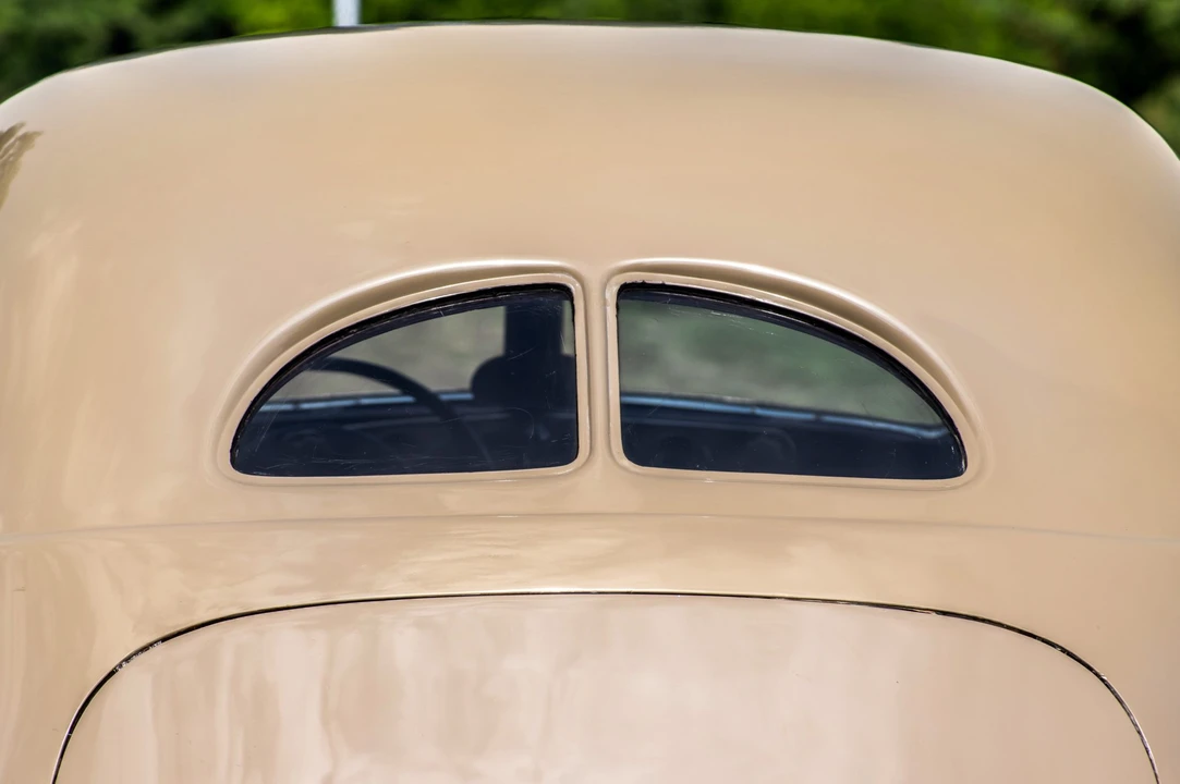 1936 Cord 810 & 812 - Image 31 of 31