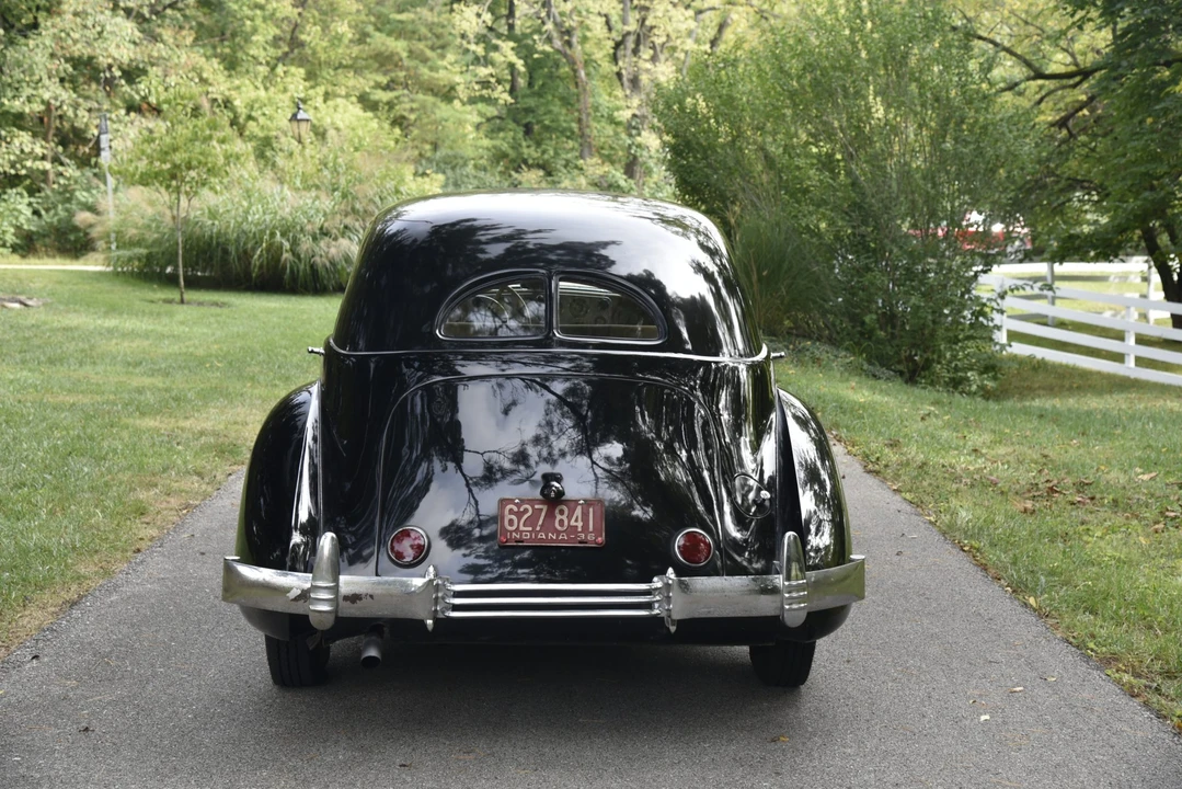 1936 Cord 810 & 812 - Image 15 of 31