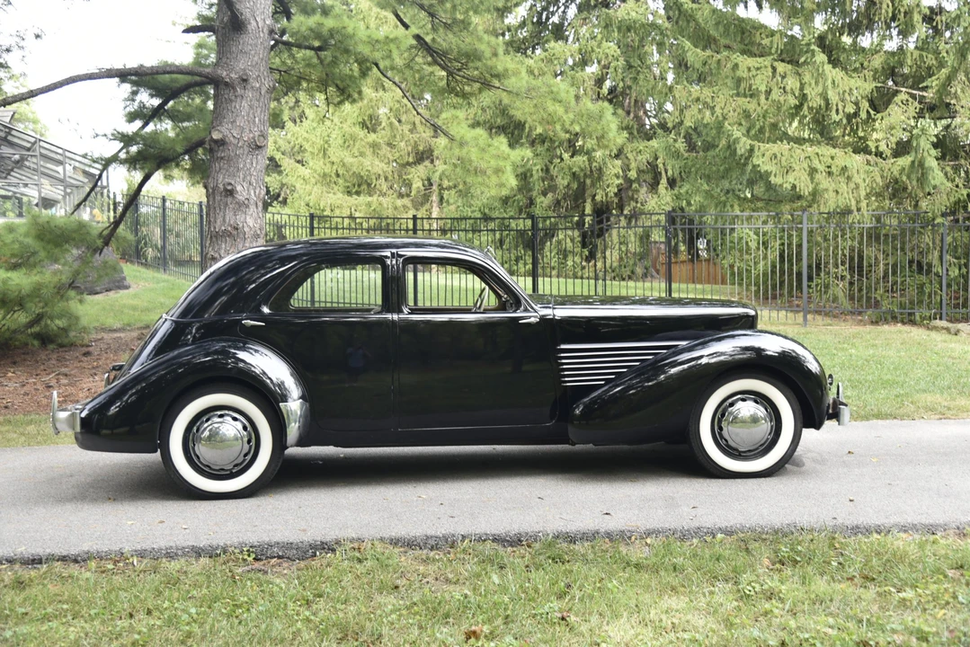 1936 Cord 810 & 812 - Image 22 of 31