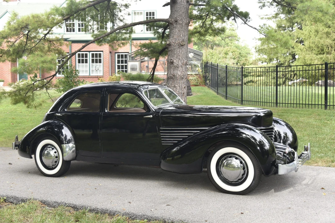 1936 Cord 810 & 812 - Image 26 of 31