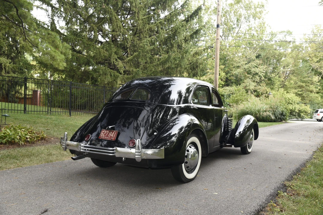 1936 Cord 810 & 812 - Image 19 of 31