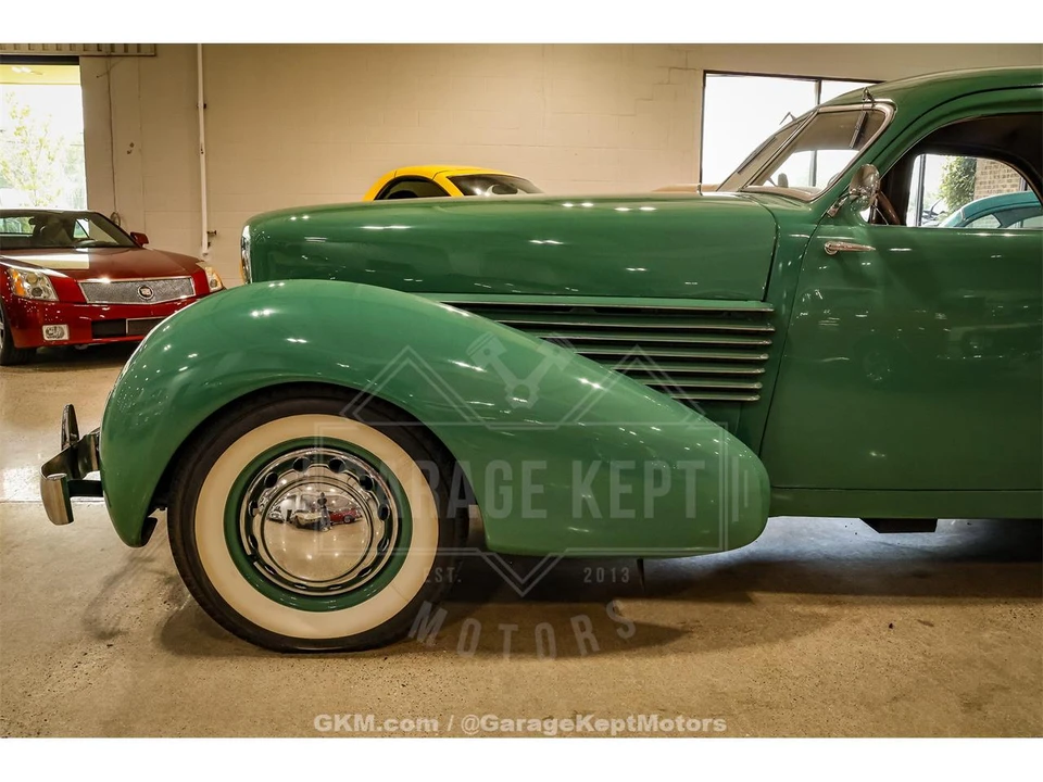 1936 Cord 810 & 812 - Image 26 of 31