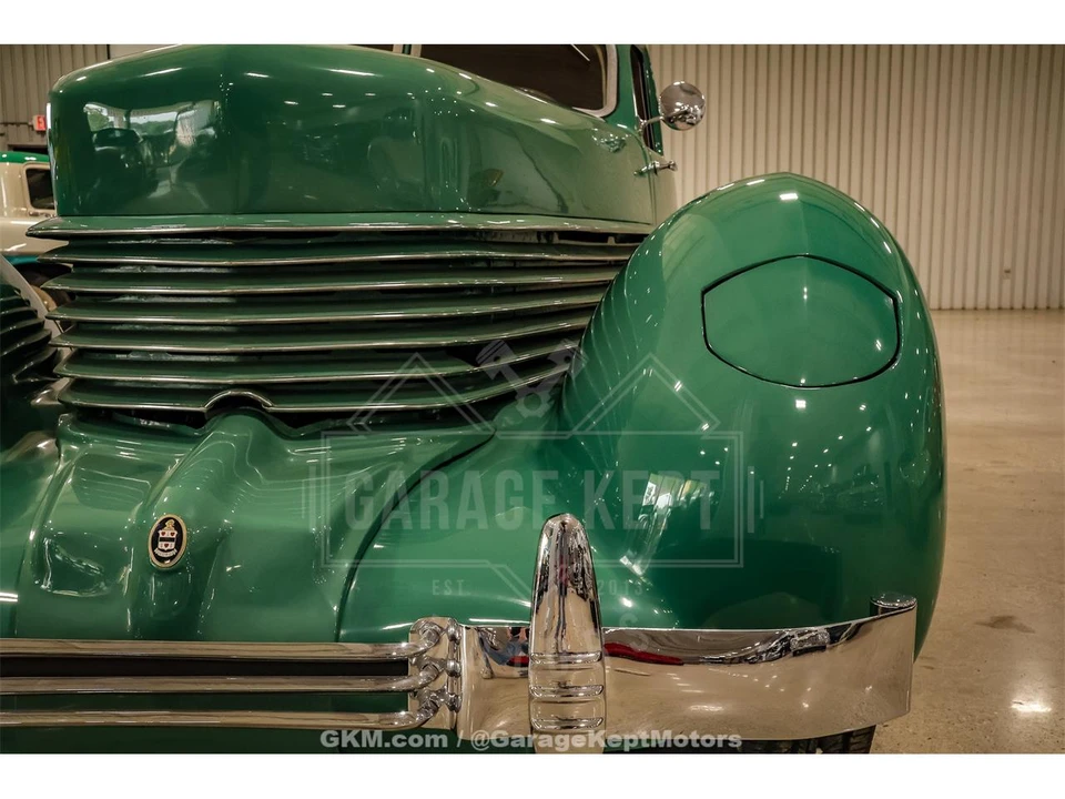 1936 Cord 810 & 812 - Image 16 of 31
