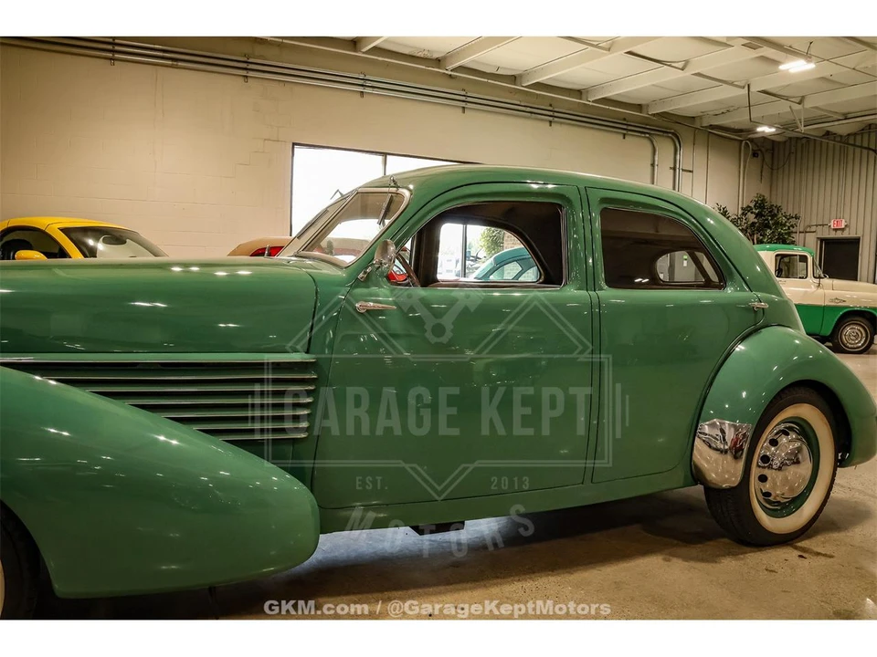 1936 Cord 810 & 812 - Image 27 of 31