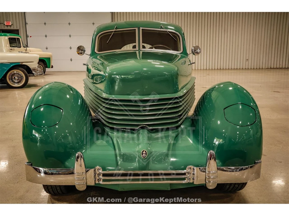 1936 Cord 810 & 812 - Image 13 of 31