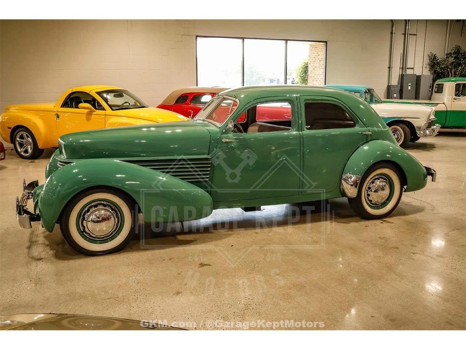 1936 Cord 810 & 812 - Image 4 of 31