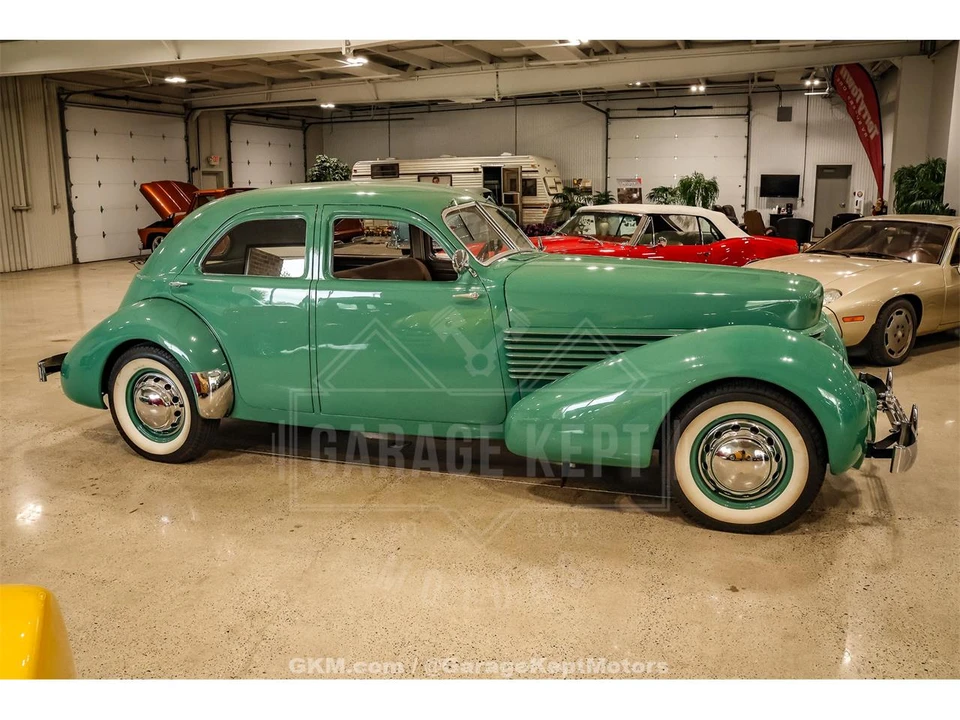 1936 Cord 810 & 812 - Image 10 of 31