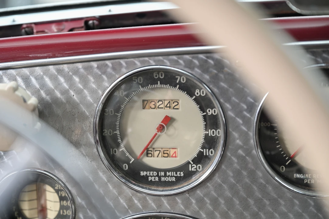 1936 Cord 810 & 812 - Image 11 of 31