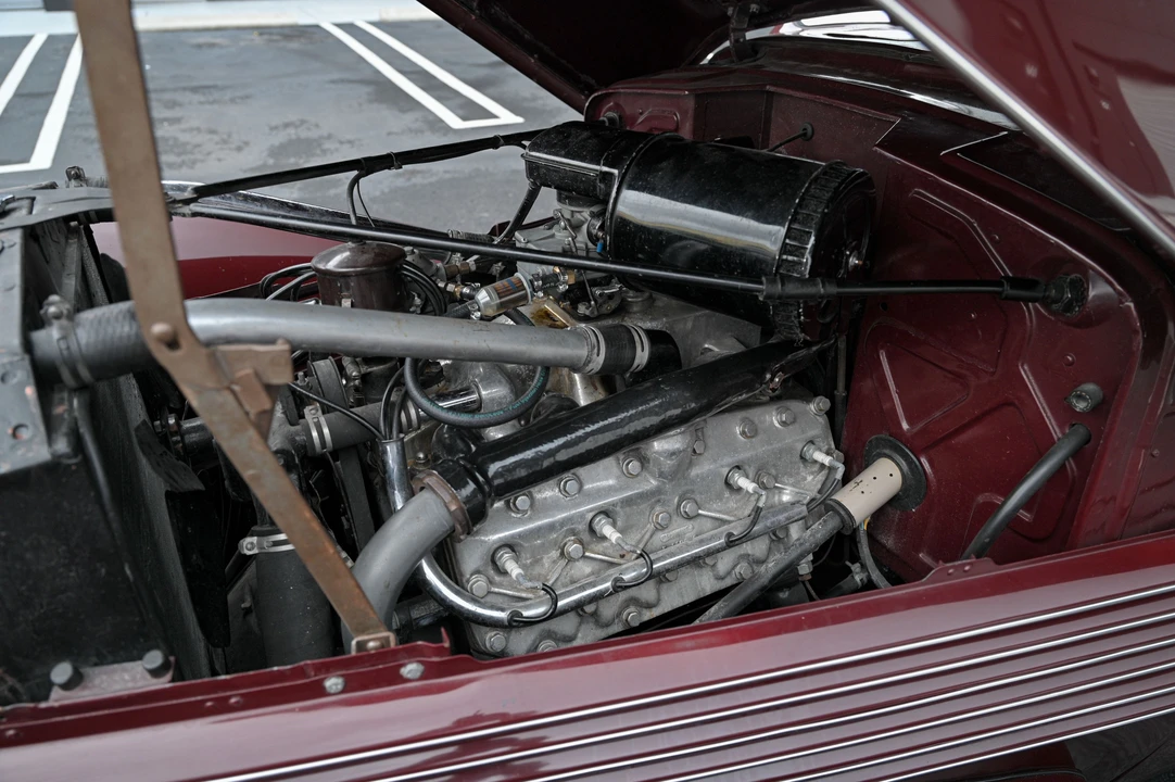1936 Cord 810 & 812 - Image 27 of 31