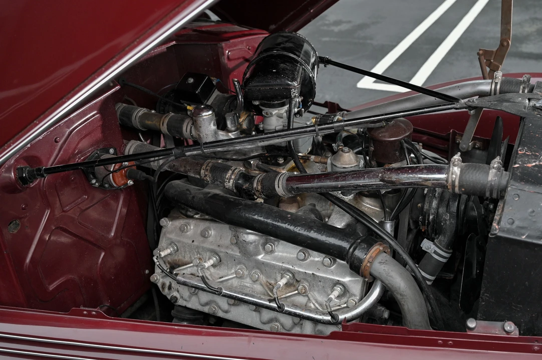 1936 Cord 810 & 812 - Image 29 of 31