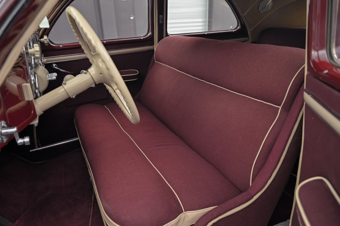 1936 Cord 810 & 812 - Image 7 of 31