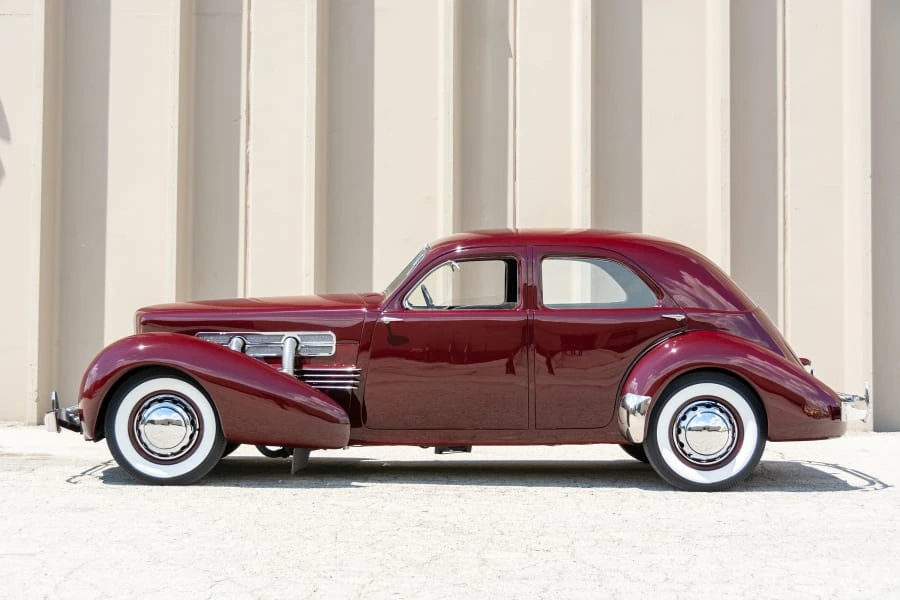1936 Cord 810 & 812 - Image 2 of 16