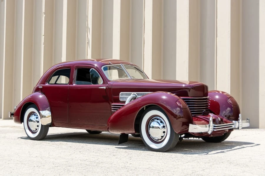 1936 Cord 810 & 812 - Image 9 of 16