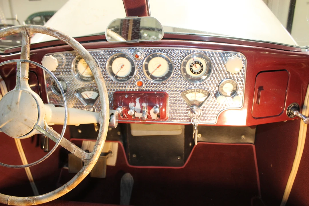 1936 Cord 810 & 812 - Image 19 of 31
