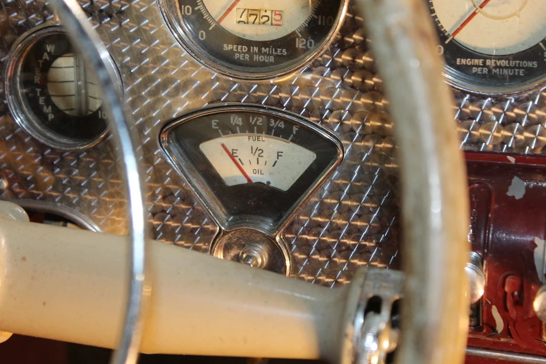 1936 Cord 810 & 812 - Image 22 of 31