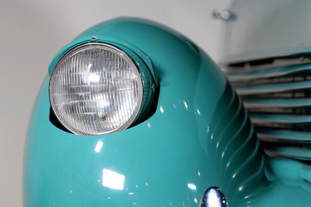 1936 Cord 810 & 812 - Image 27 of 29