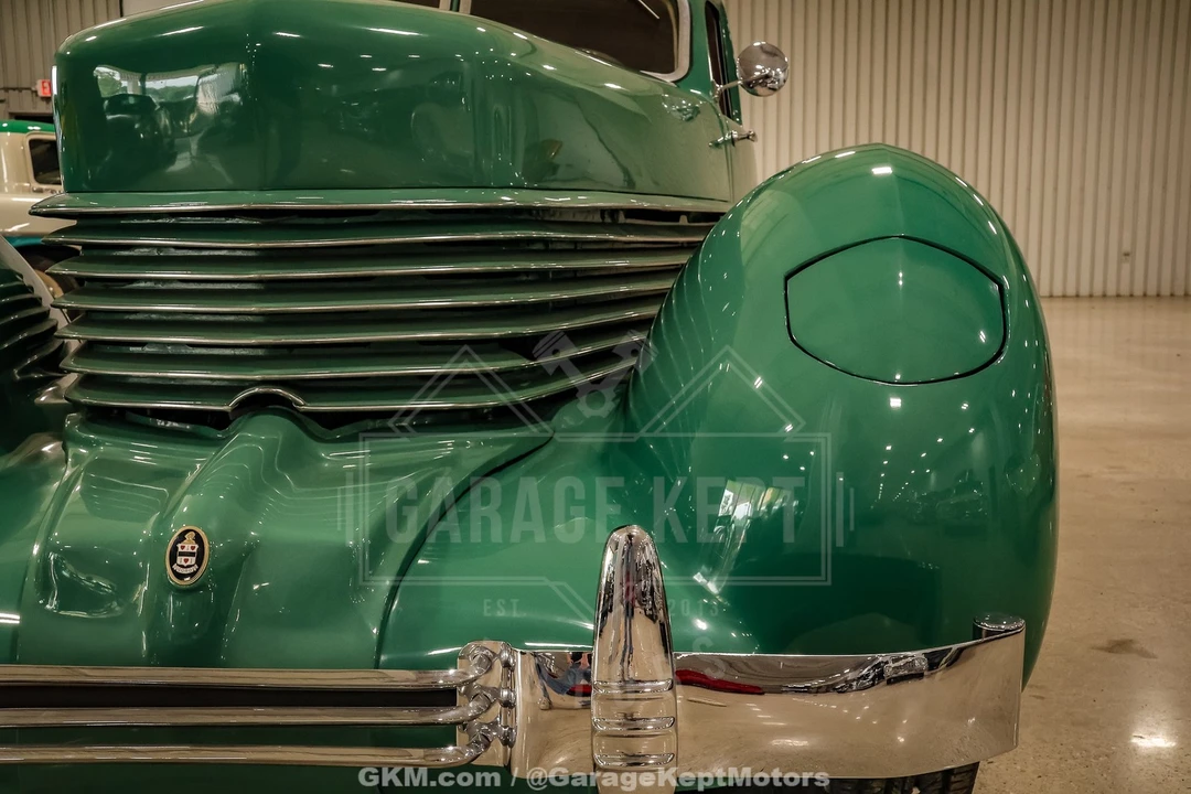 1936 Cord 810 & 812 - Image 17 of 31