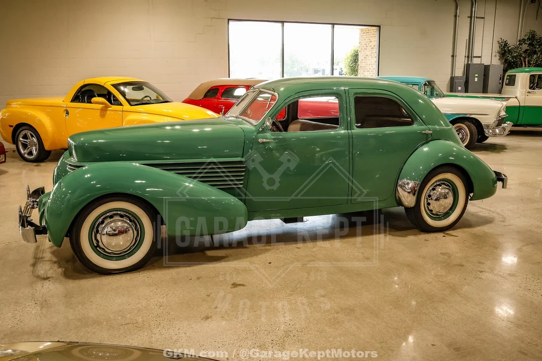 1936 Cord 810 & 812 - Image 5 of 31