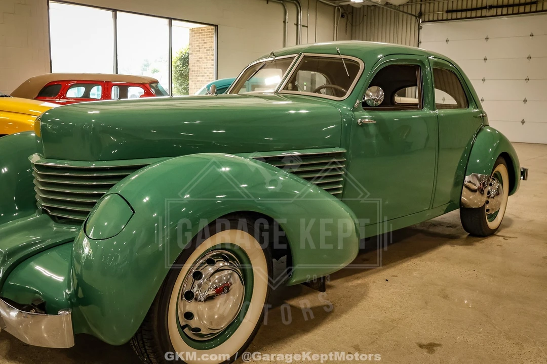 1936 Cord 810 & 812 - Image 20 of 31