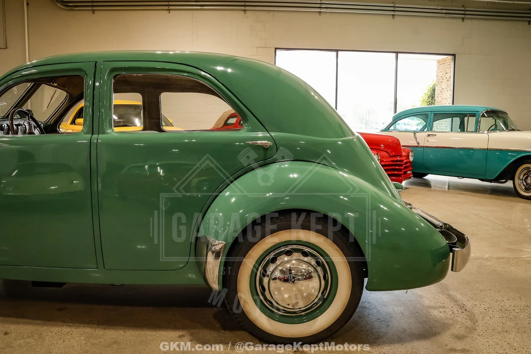 1936 Cord 810 & 812 - Image 30 of 31