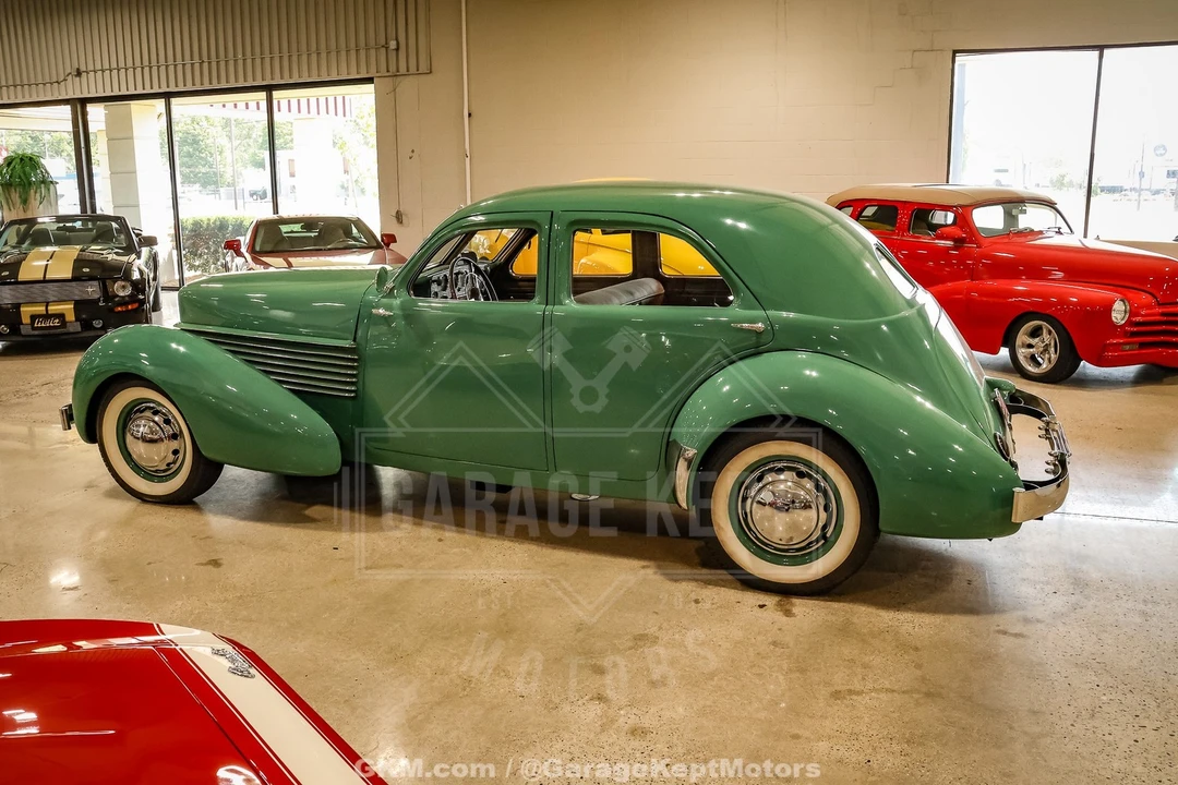 1936 Cord 810 & 812 - Image 6 of 31