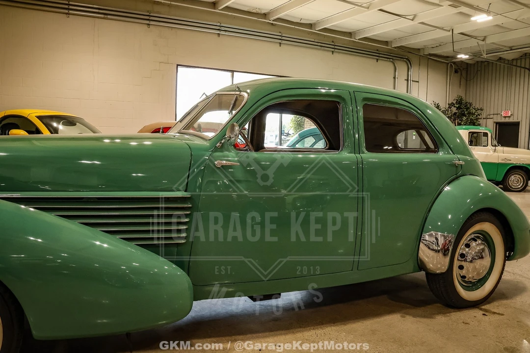 1936 Cord 810 & 812 - Image 28 of 31
