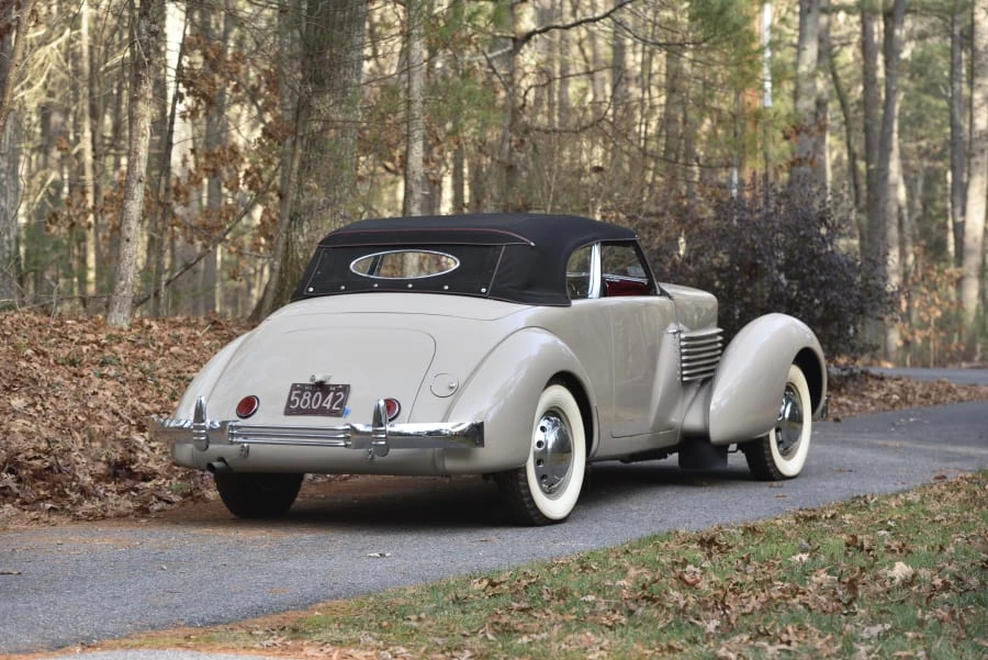 1936 Cord 810 & 812 - Image 3 of 30