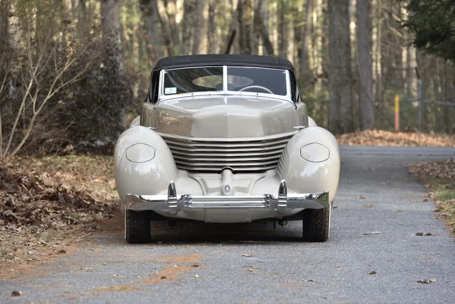 1936 Cord 810 & 812 - Image 4 of 30