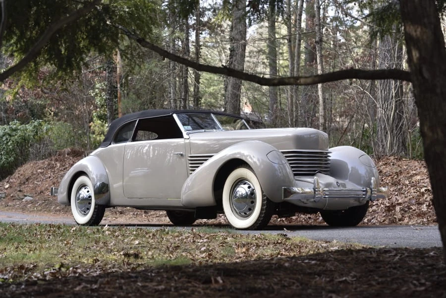 1936 Cord 810 & 812 - Image 18 of 30
