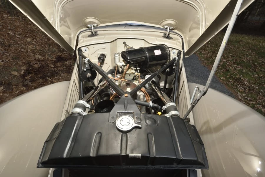 1936 Cord 810 & 812 - Image 29 of 30