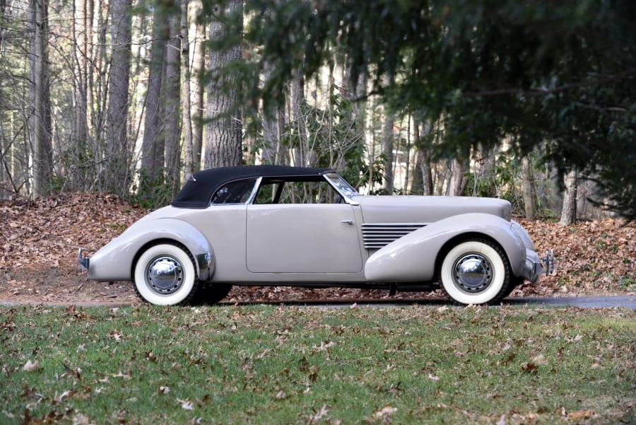 1936 Cord 810 & 812 - Image 12 of 30