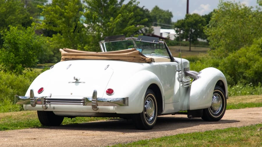 1936 Cord 810 & 812 - Image 3 of 13