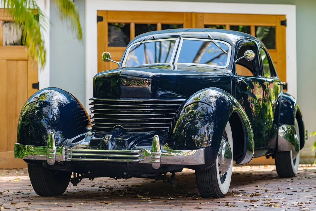 1936 Cord 810 & 812 - Image 7 of 19