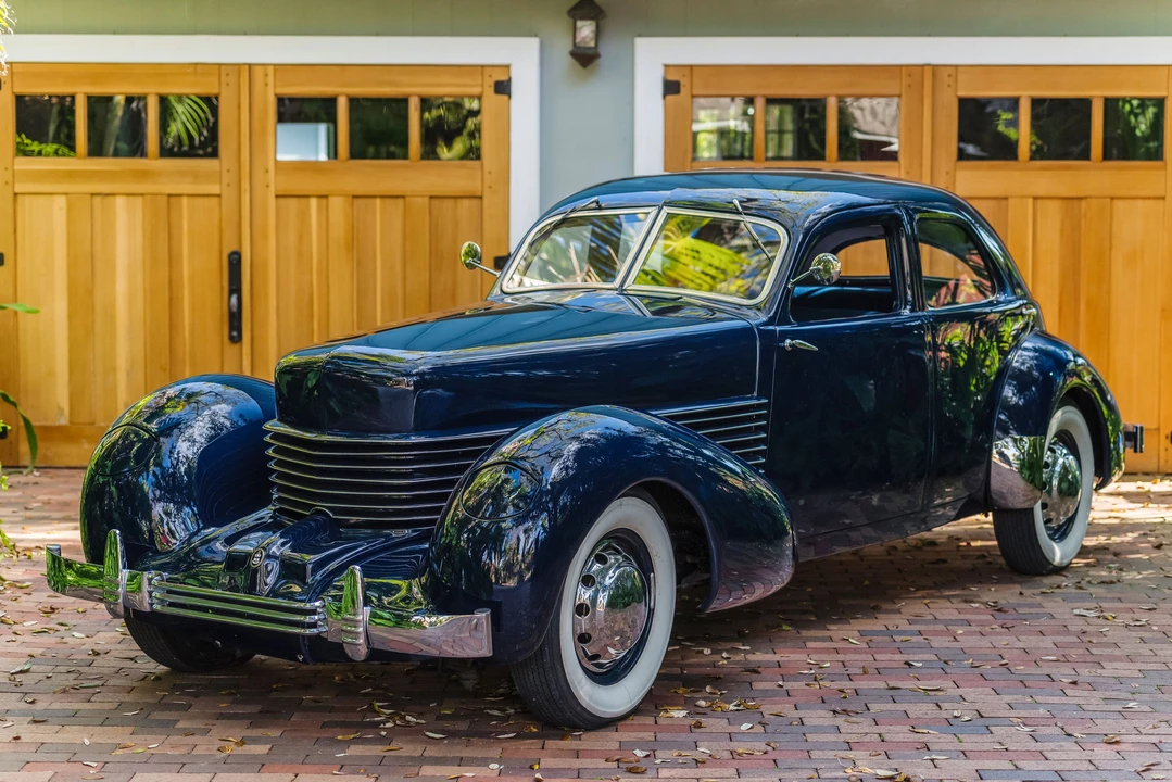 1936 Cord 810 & 812 - Image 8 of 19