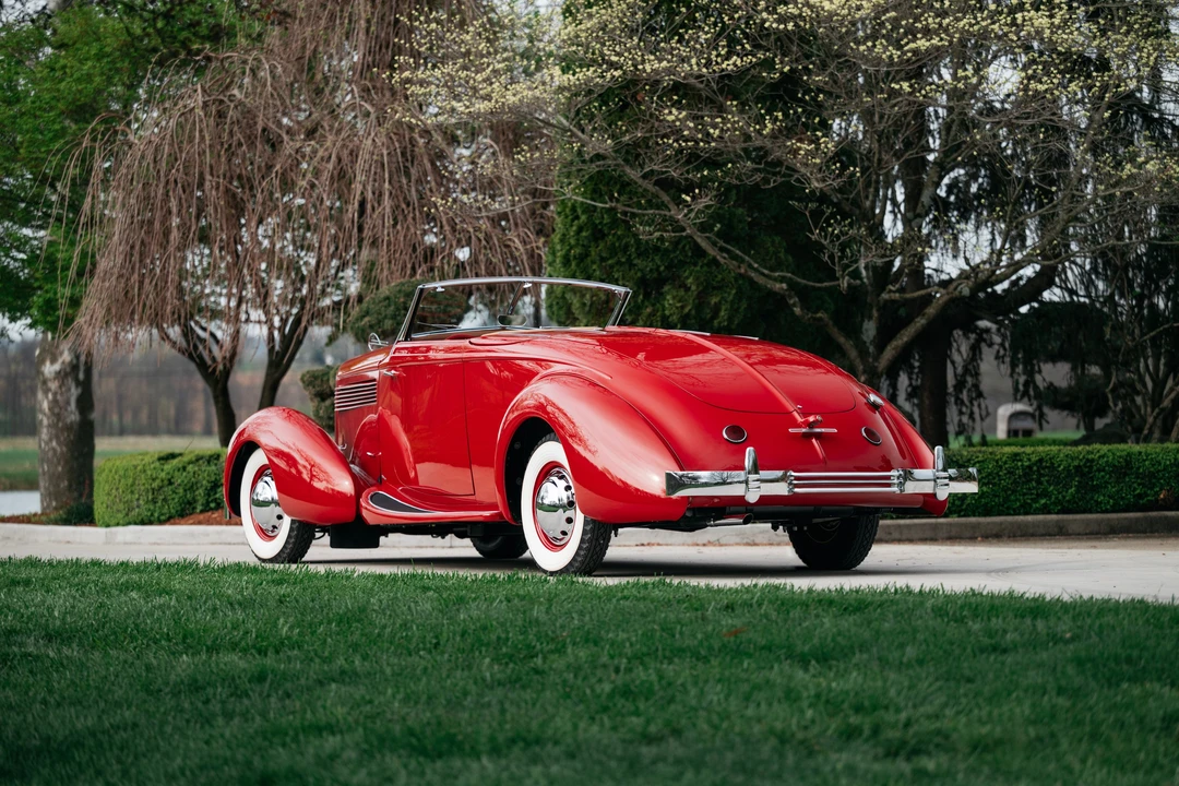 1936 Cord 810 & 812 - Image 5 of 31