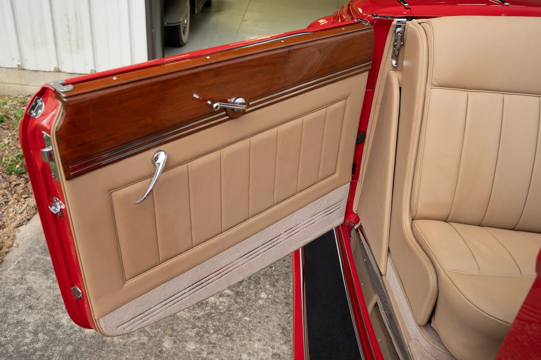 1936 Cord 810 & 812 - Image 29 of 31