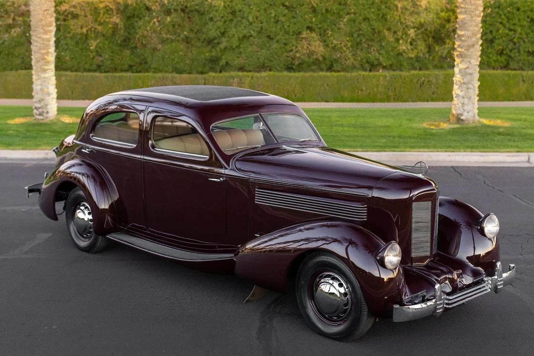 1936 Cord 810 & 812 - Image 17 of 31