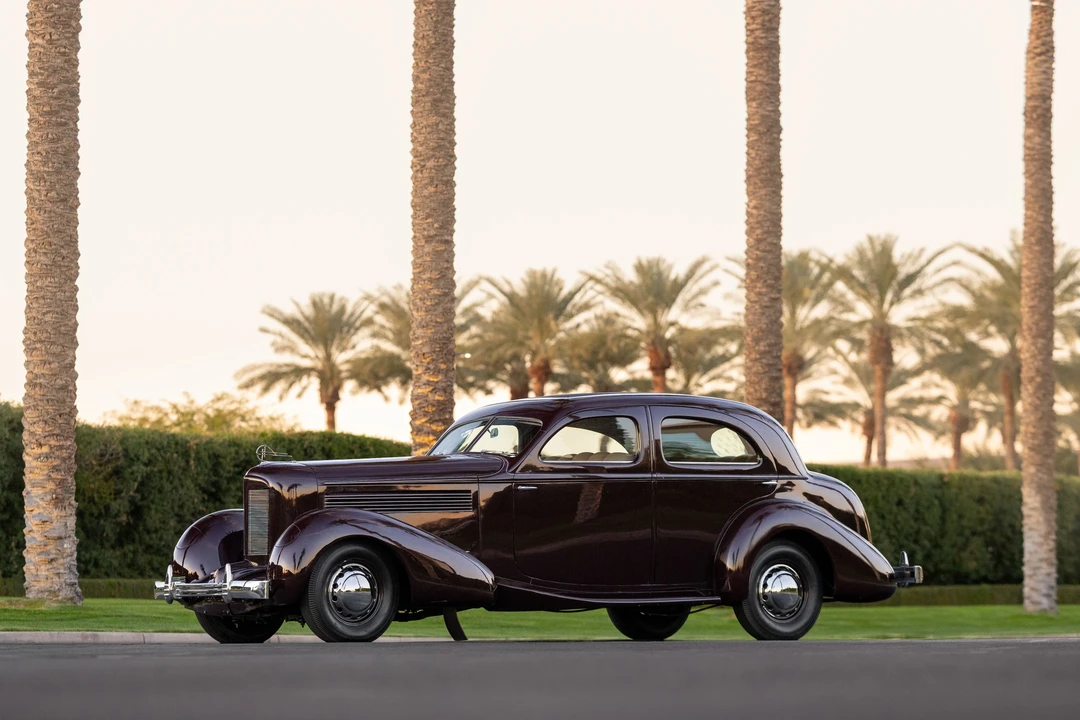 1936 Cord 810 & 812 - Image 29 of 31