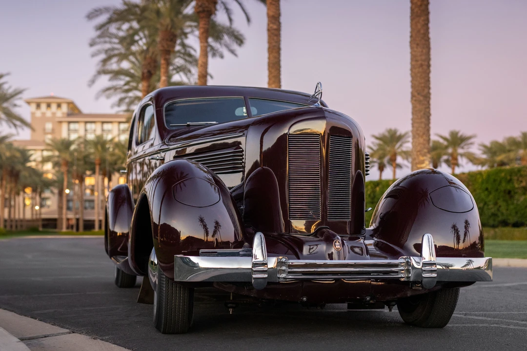1936 Cord 810 & 812 - Image 15 of 31