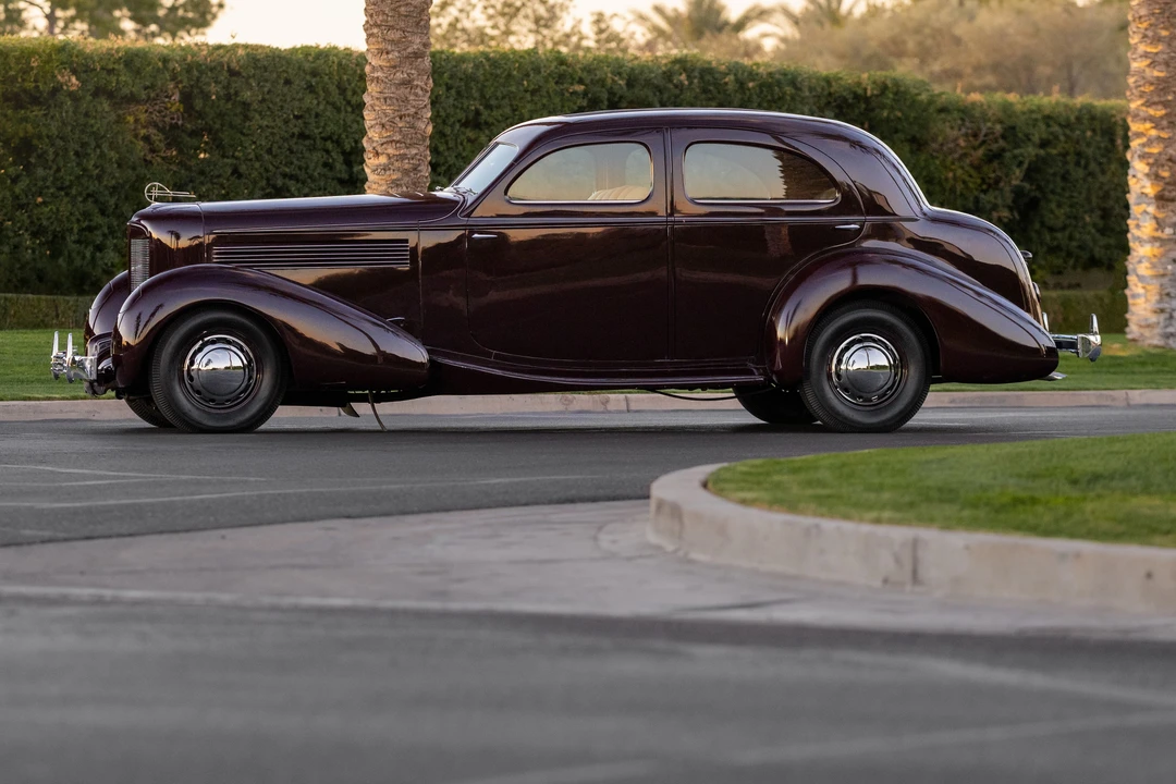 1936 Cord 810 & 812 - Image 28 of 31
