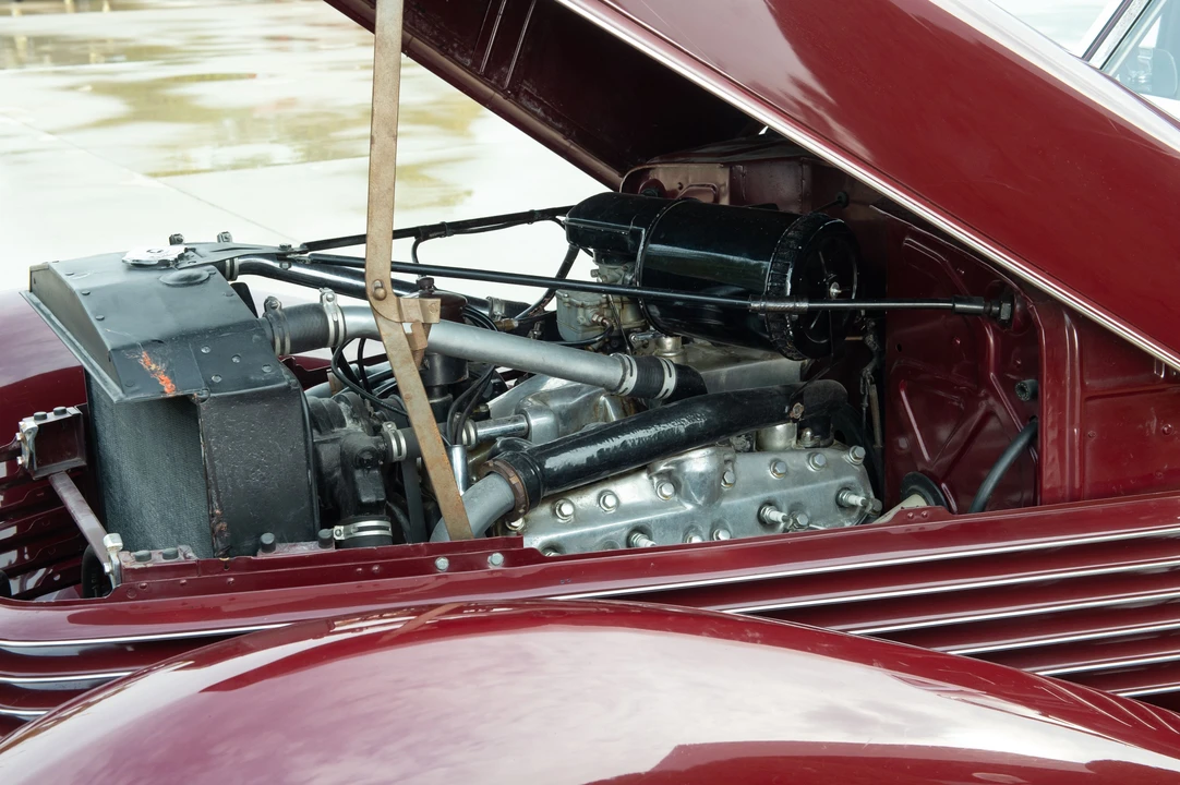 1936 Cord 810 & 812 - Image 5 of 12