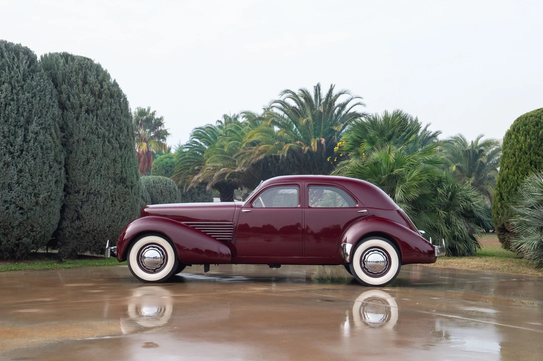1936 Cord 810 & 812 - Image 10 of 12