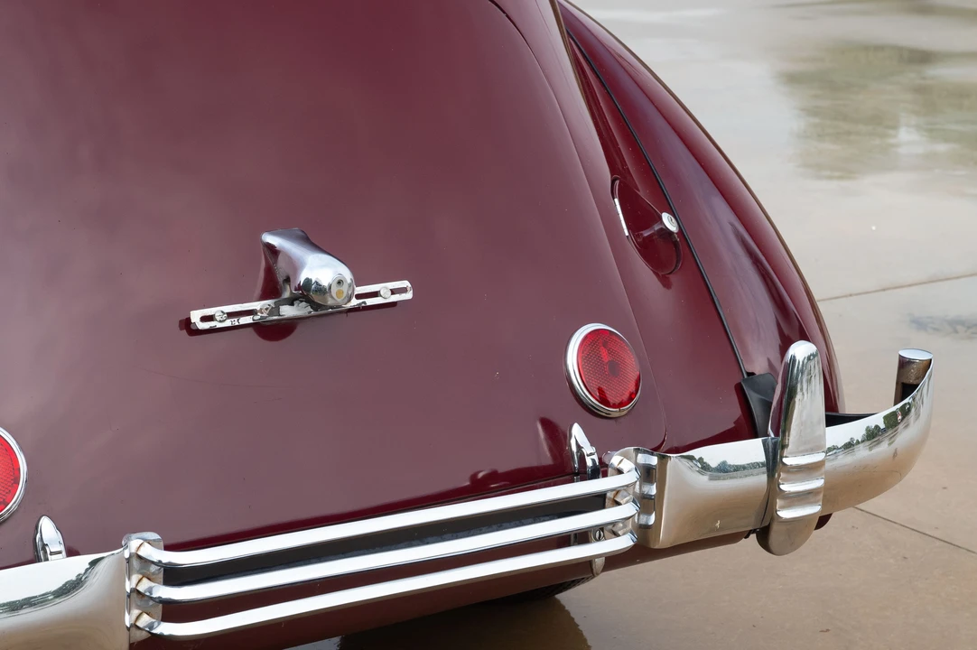 1936 Cord 810 & 812 - Image 7 of 12