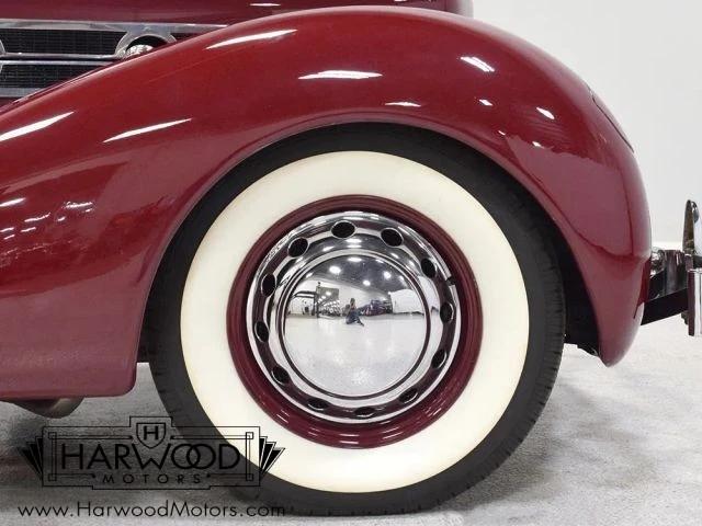 1936 Cord 810 & 812 - Image 31 of 31
