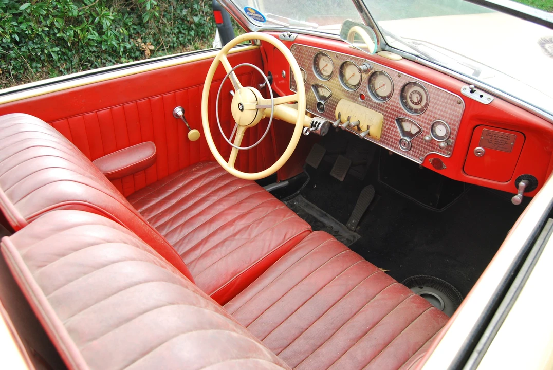 1936 Cord 810 & 812 - Image 2 of 12