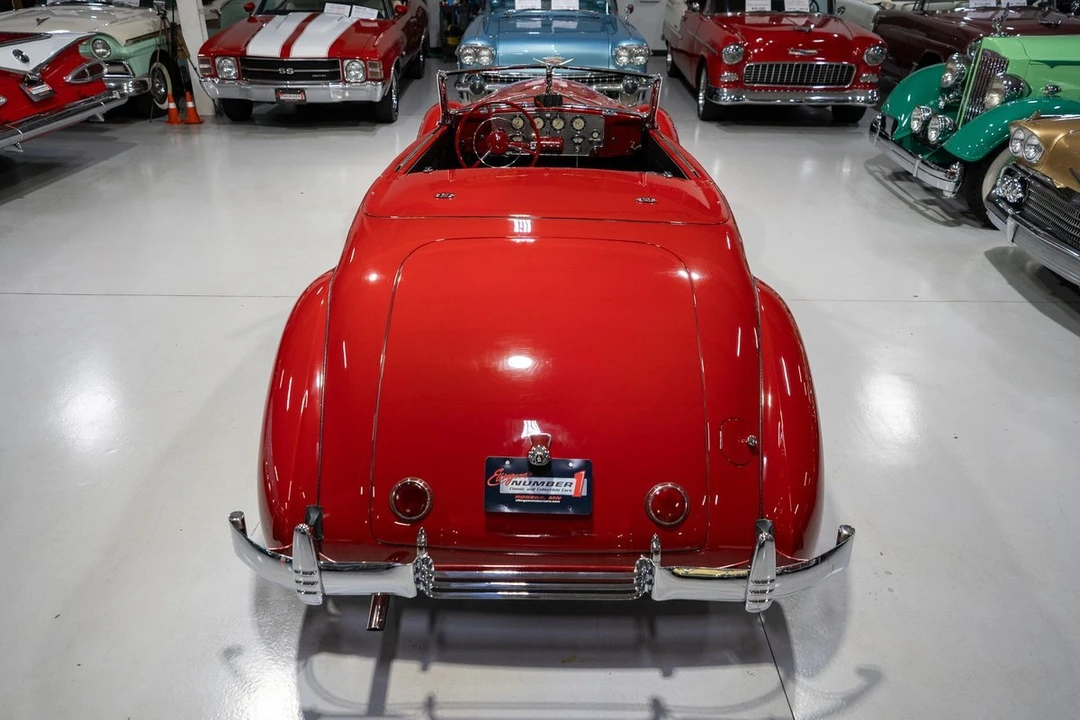 1936 Cord 810 & 812 - Image 10 of 31