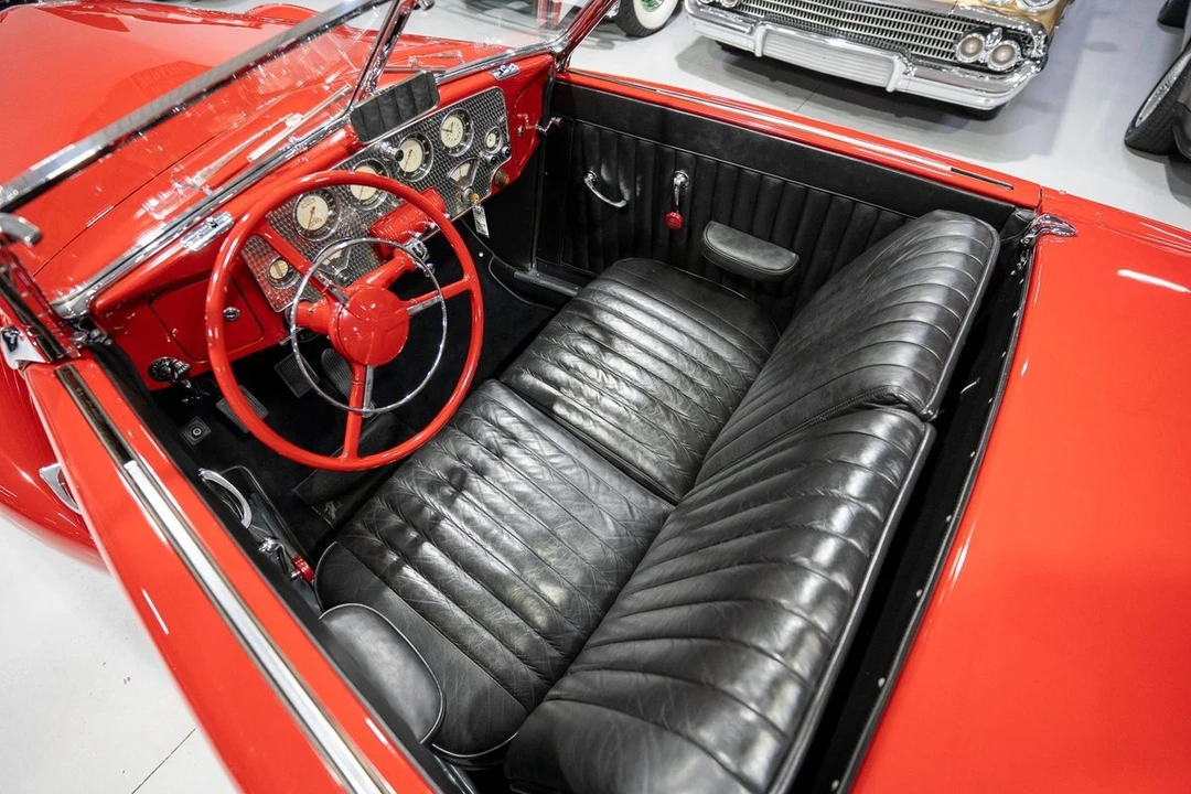 1936 Cord 810 & 812 - Image 2 of 31
