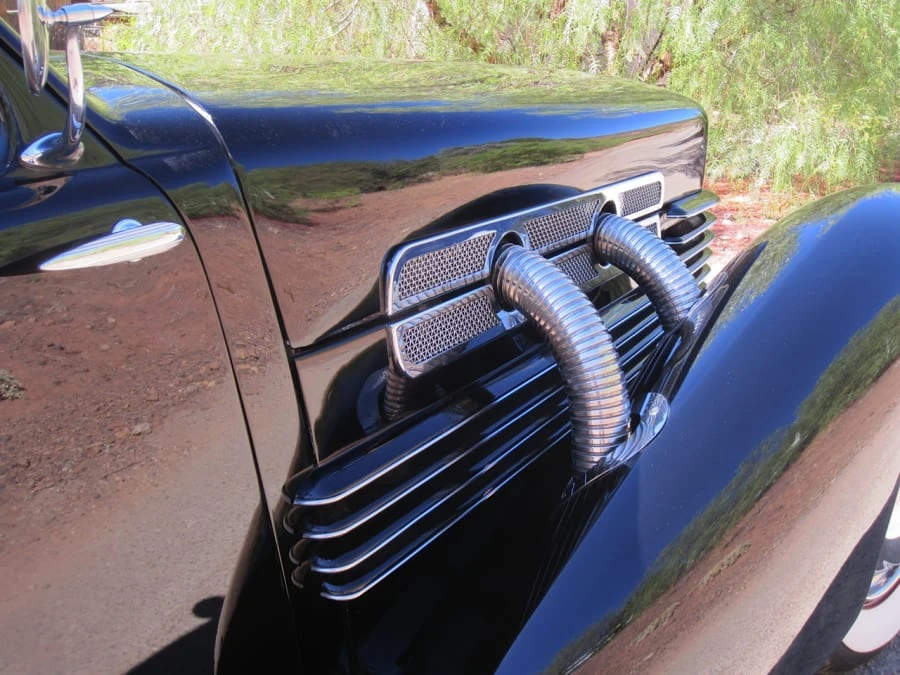 1936 Cord 810 & 812 - Image 7 of 8