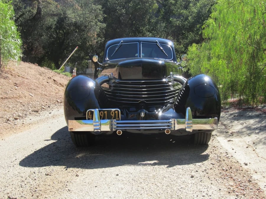 1936 Cord 810 & 812 - Image 8 of 8