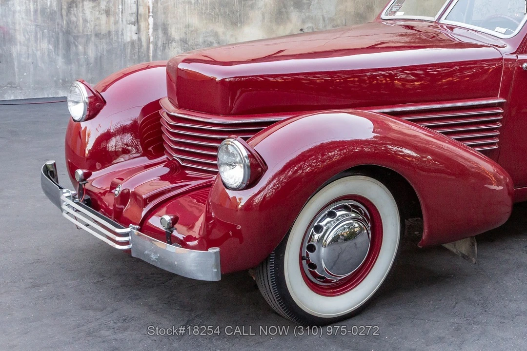 1936 Cord 810 & 812 - Image 17 of 31